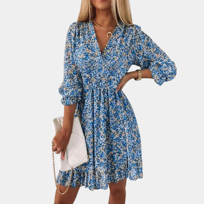 Gleame.-Jurken &amp; Jumpsuits-Gleame jurk - Bohemian flower mini dress met V-hals en korte mouwen