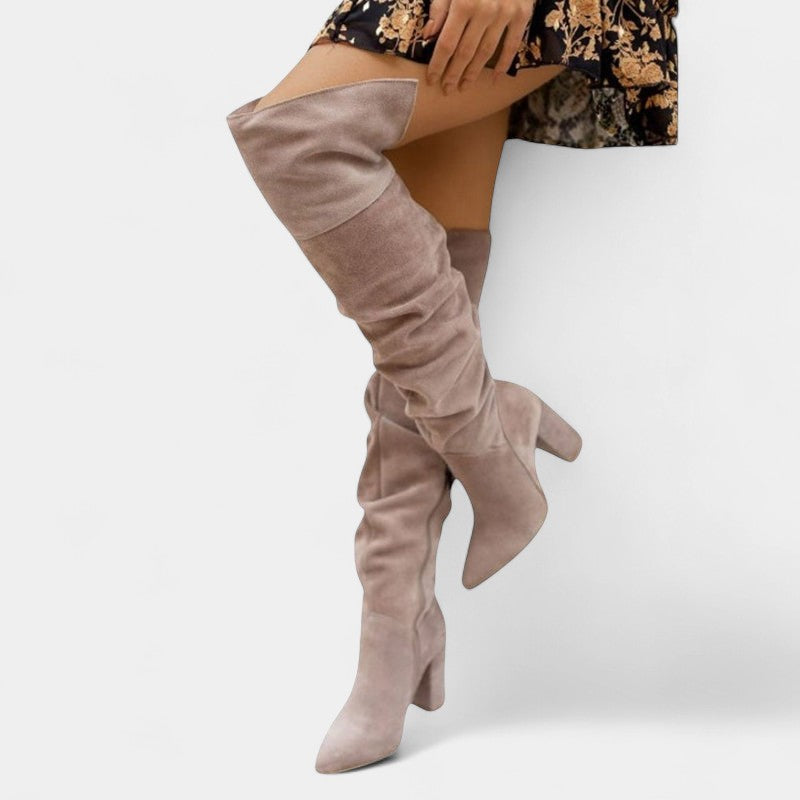 Gleame.-Laarzen-Gleame | Dames laarzen tot boven de knie met plooischacht en blokhak