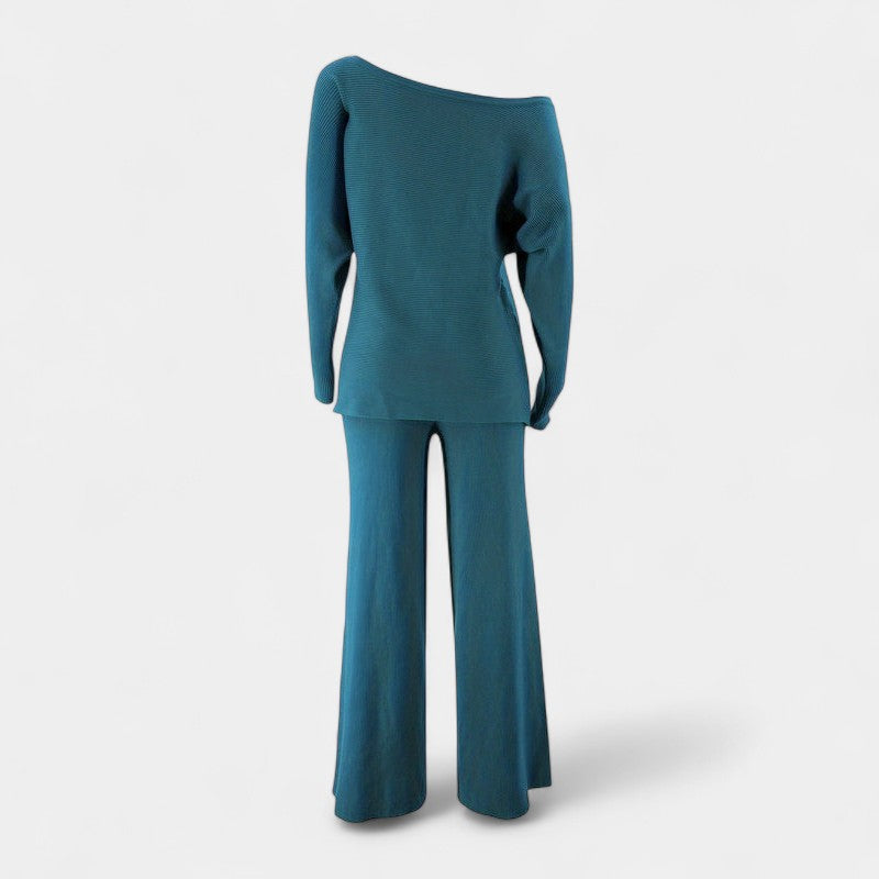 Gleame.-Outfit sets-Gleame Dames Set – Comfortabele set met off-shoulder trui en wijde broek