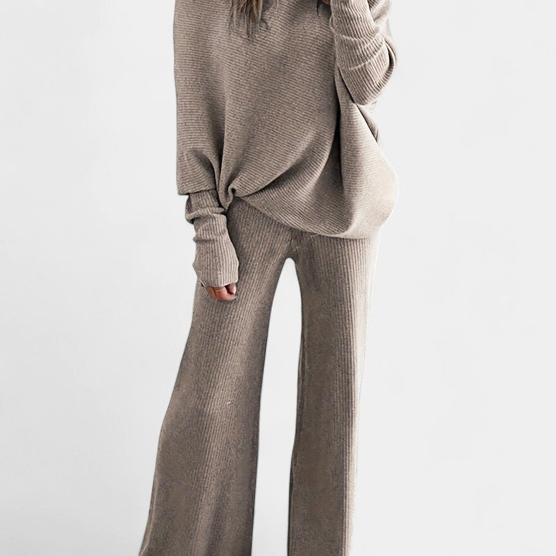 Gleame.-Outfit sets-Gleame Dames Set – Comfortabele set met off-shoulder trui en wijde broek