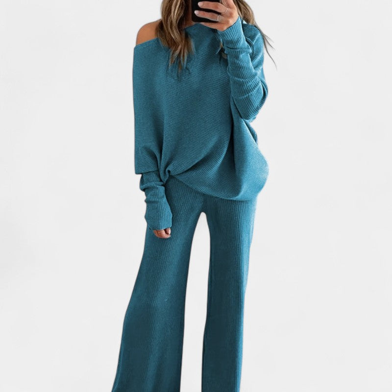 Gleame.-Outfit sets-Gleame Dames Set – Comfortabele set met off-shoulder trui en wijde broek