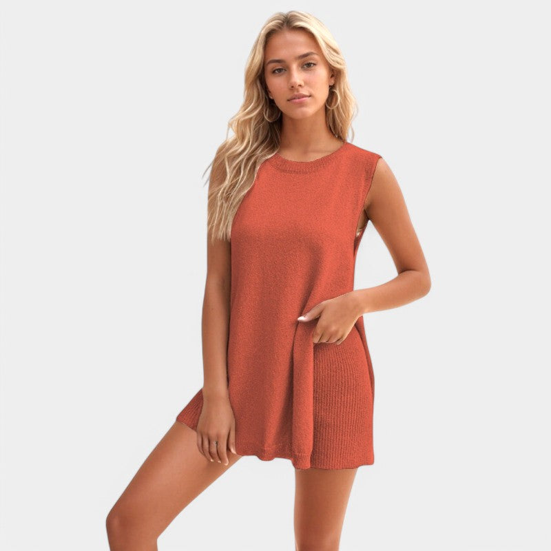 Gleame.-Outfit sets-Gleame Top - Gebreide set met mouwloos ontwerp en hoge split