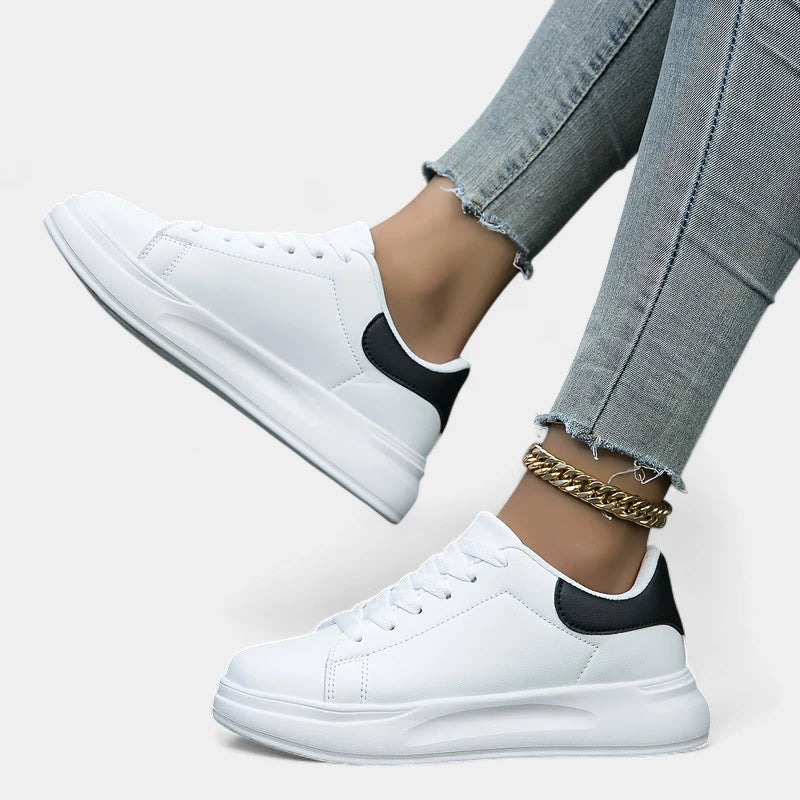 Gleame.-Schoenen-Gleame Sneakers – Casual damessneakers van kunstleer met comfortabel voetbed