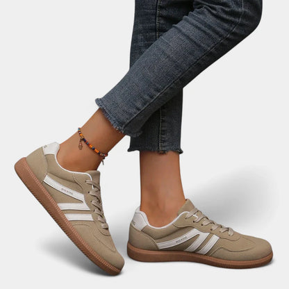 Gleame.-Schoenen-Gleame Sneakers – Lichtgewicht dames­sneakers met panterprint en sportieve look