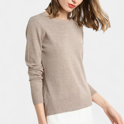 Gleame.-Truien & Vesten-Gleame | Dames trui met ronde hals van wol