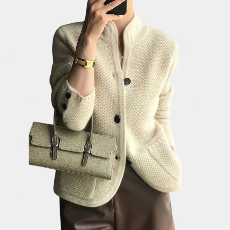 Gleame.-Truien & Vesten-Gleame Damesvest - Gebreid vest met knoopsluiting en lange mouwen