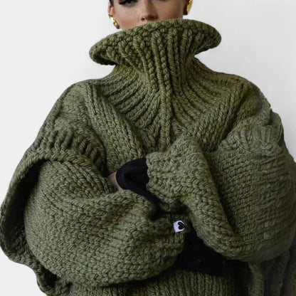 Gleame.-Truien &amp; Vesten-Gleame Trui - Oversized wollen trui met hoge hals en opgerolde mouwen