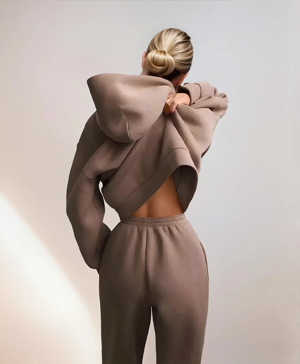 Gleame Jogging Suit - Comfortable oversized jogging pants and sweater