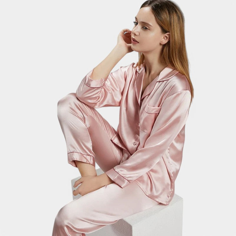 Gleame.-silk pyjamas-Gleame Pyjama's - Luxe zijden pyjama's voor een elegant en comfortabel gevoel