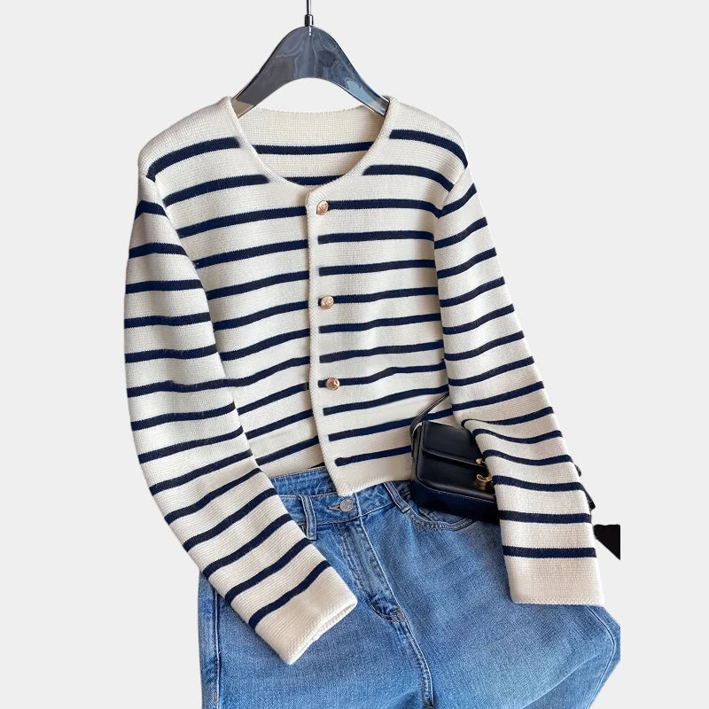 Gleame.-Truien & Vesten-Gleame Trui - Elegante gebreide trui met knopen en strepen