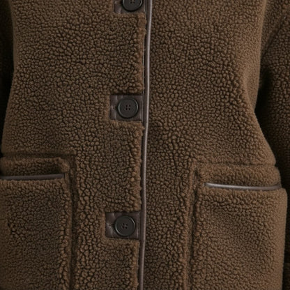 Gleame | Dames teddy jas met knopen en opgestikte zakken