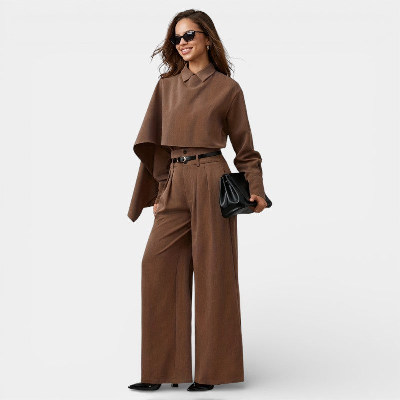 Gleame | Dames Tweedelige Pak Set Met Cape Mouwen En Hoge Taille