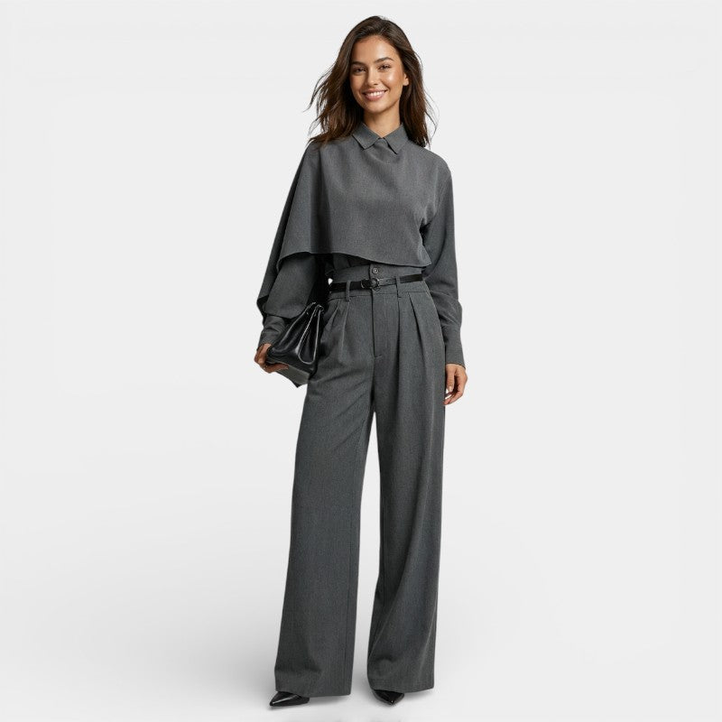 Gleame | Dames Tweedelige Pak Set Met Cape Mouwen En Hoge Taille