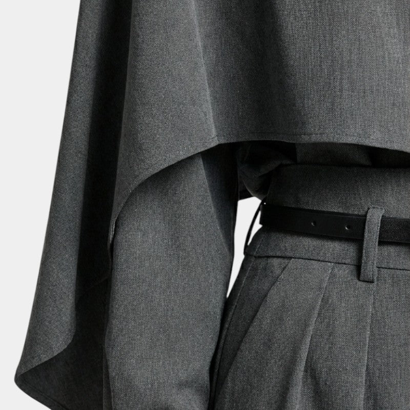 Gleame | Dames Tweedelige Pak Set Met Cape Mouwen En Hoge Taille