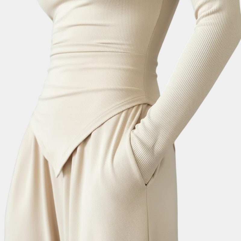 Gleame | Dames Tweedelige Set Asymmetrische Hals Aansluitende Pasvorm