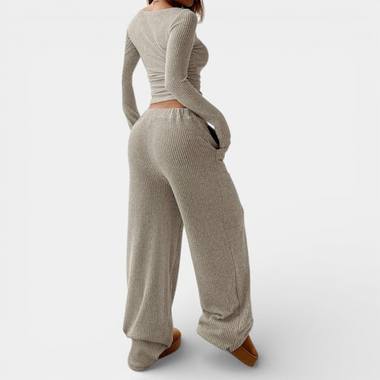 Gleame | Dames Tweedelige Set Geribde Structuur Ronde Hals