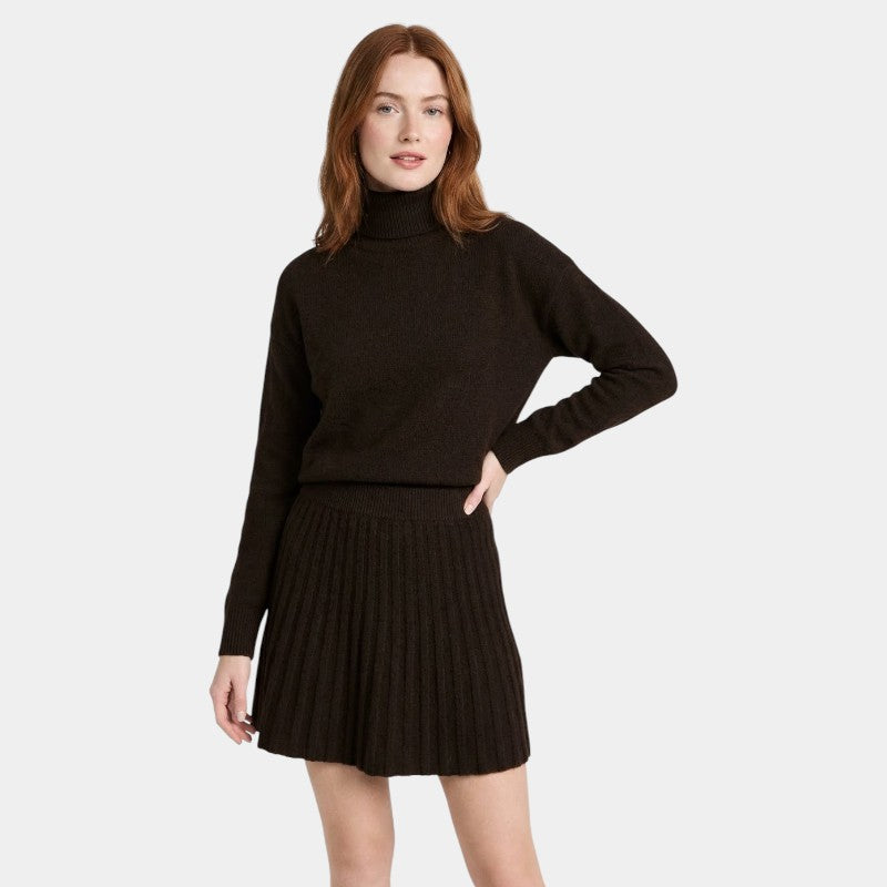 Gleame | Dames Tweedelige Set Hoge Hals Plooirok Elegant